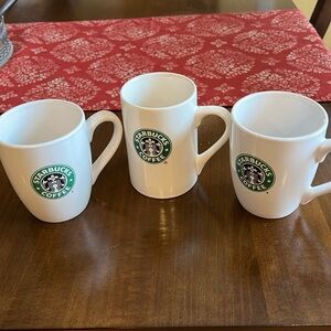 Starbucks set of three coffee mugs in perfect condition